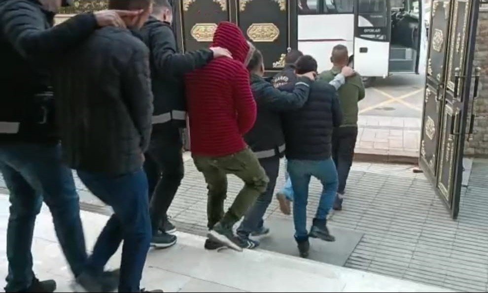 Hatay’da ‘kökünü kurutma’ operasyonunda 97 kişi tutuklandı