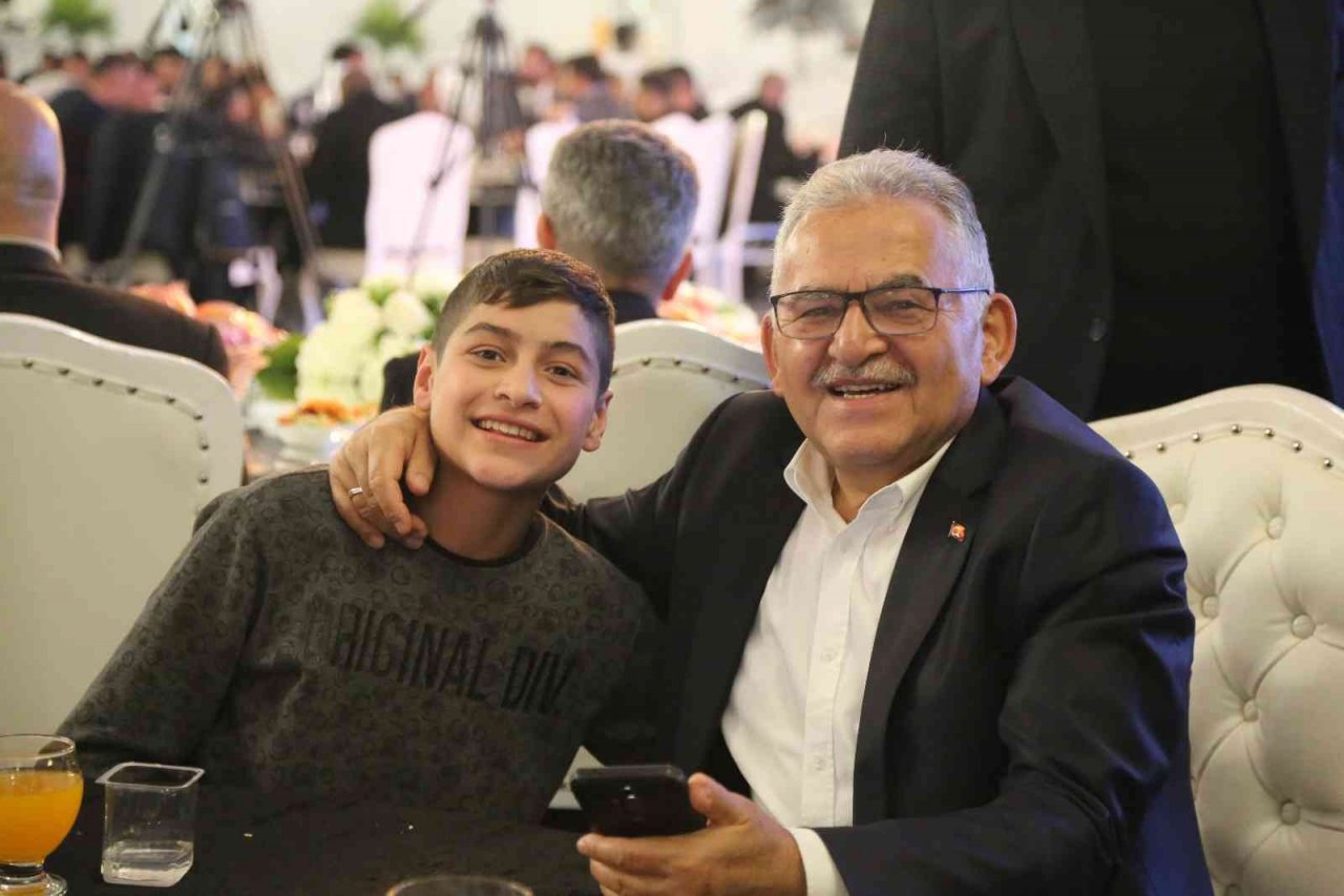 Başkan Büyükkılıç, toplu ulaşım şoförleri ile buluştu