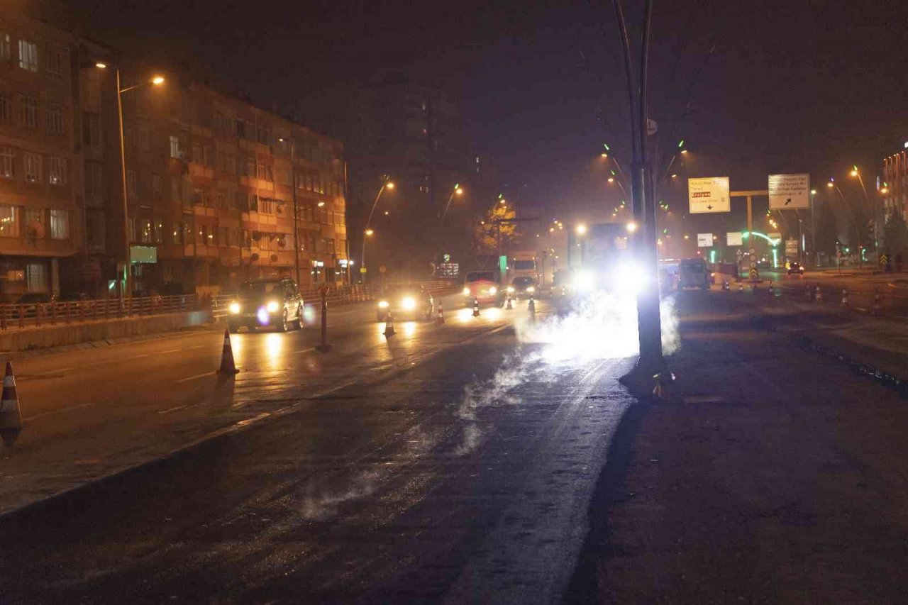 Büyükşehir, ana arterdeki yol genişletme ve şerit düzenleme çalışmalarını tamamladı