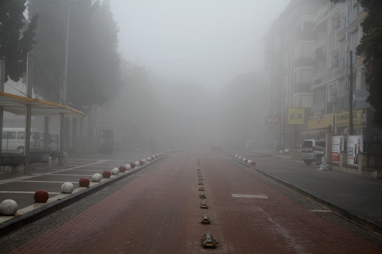 Kula yoğun sisin etkisi altında