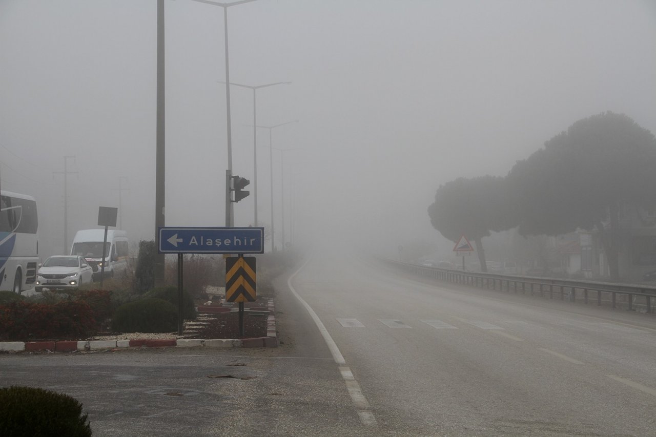 Kula yoğun sisin etkisi altında