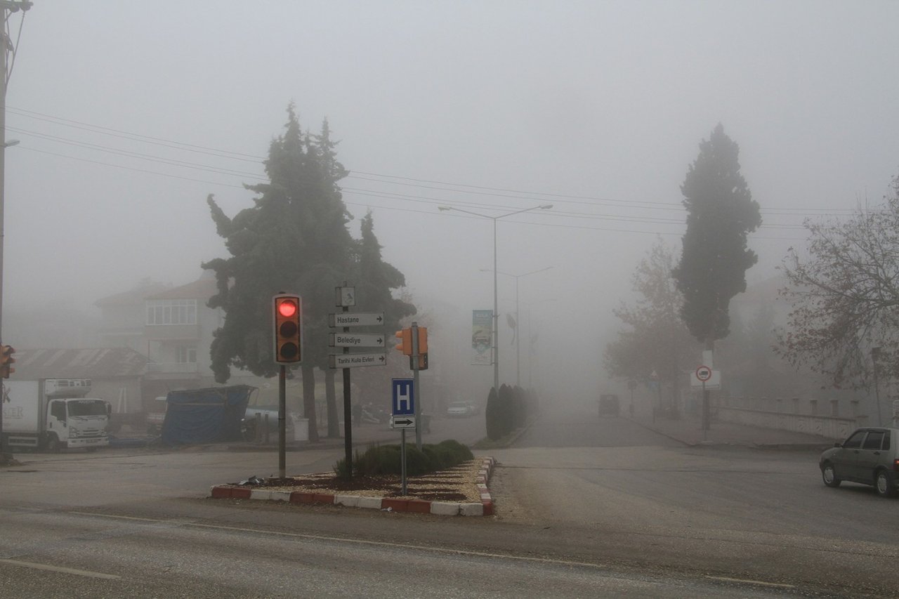 Kula yoğun sisin etkisi altında