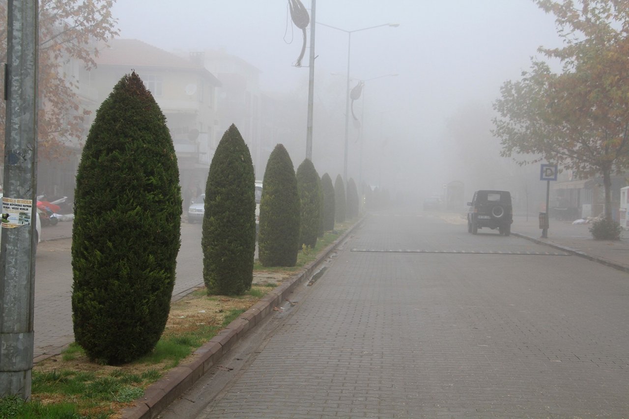 Kula yoğun sisin etkisi altında