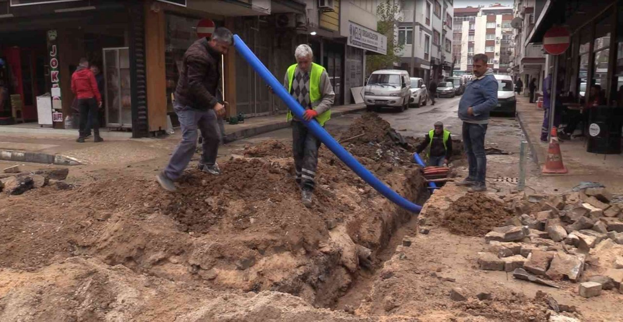 MASKİ, Avni Gemicioğlu Caddesinde sona yaklaştı