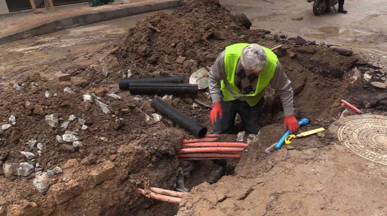 MASKİ, Avni Gemicioğlu Caddesinde sona yaklaştı
