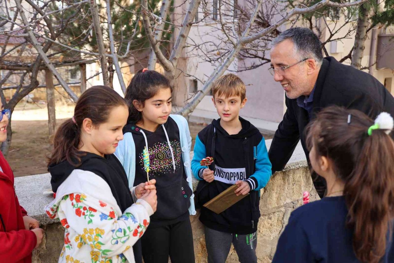 Nevşehir Belediye Başkanı Dr. Mehmet Savran özel insanlarla bir araya geldi