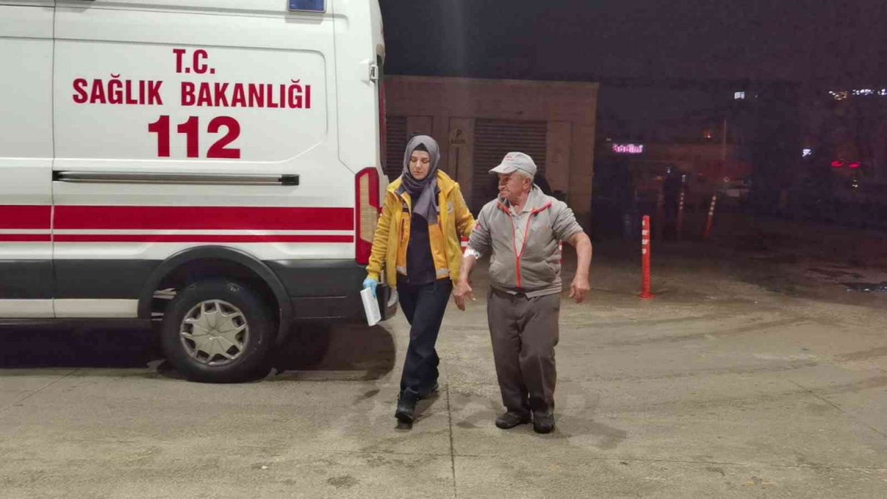 Kontrolden çıkan otomobil bariyerlere çarptı: 2 yaralı