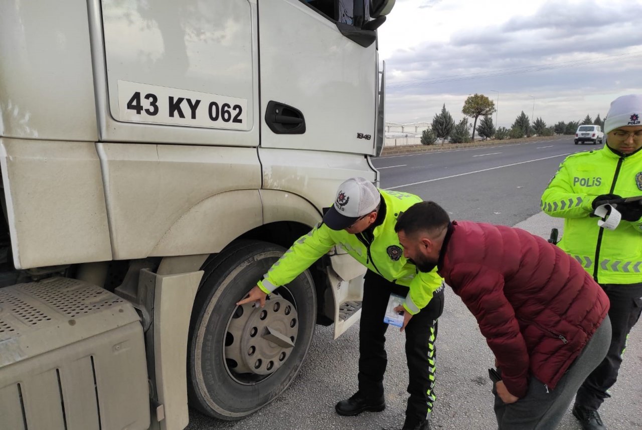 Manisa’da kış lastiği denetimi başladı