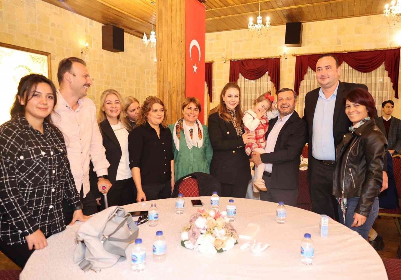 Yüreğir Belediye Başkanı Kocaispir, "Sevginin önünde engel yok"