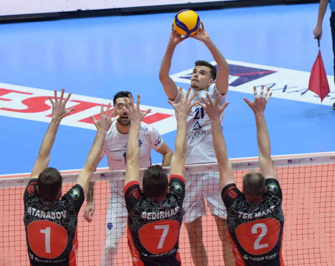 AXA Sigorta Efeler Ligi: Altekma: 0 - Ziraat Bankkart: 3