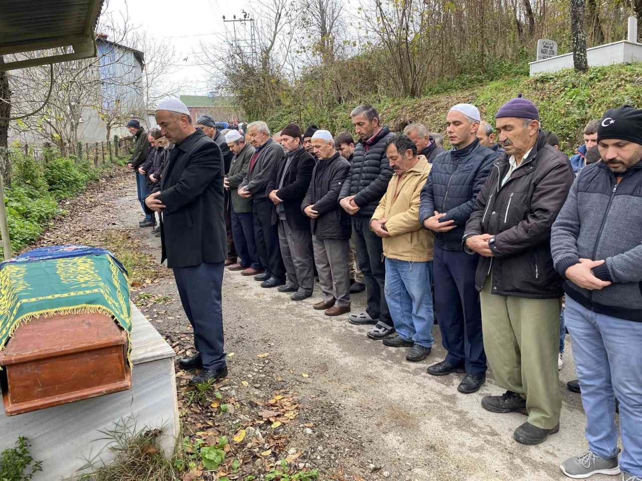 Bartın’da kocası tarafından öldürülen kadın toprağa verildi
