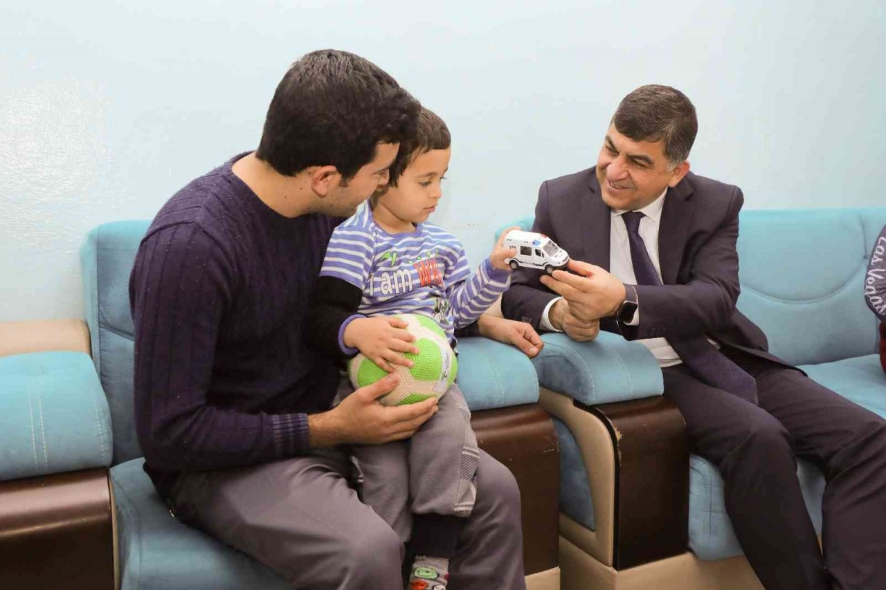 Fadıloğlu, Karayılan’ın doğum günü davetine icabet etti