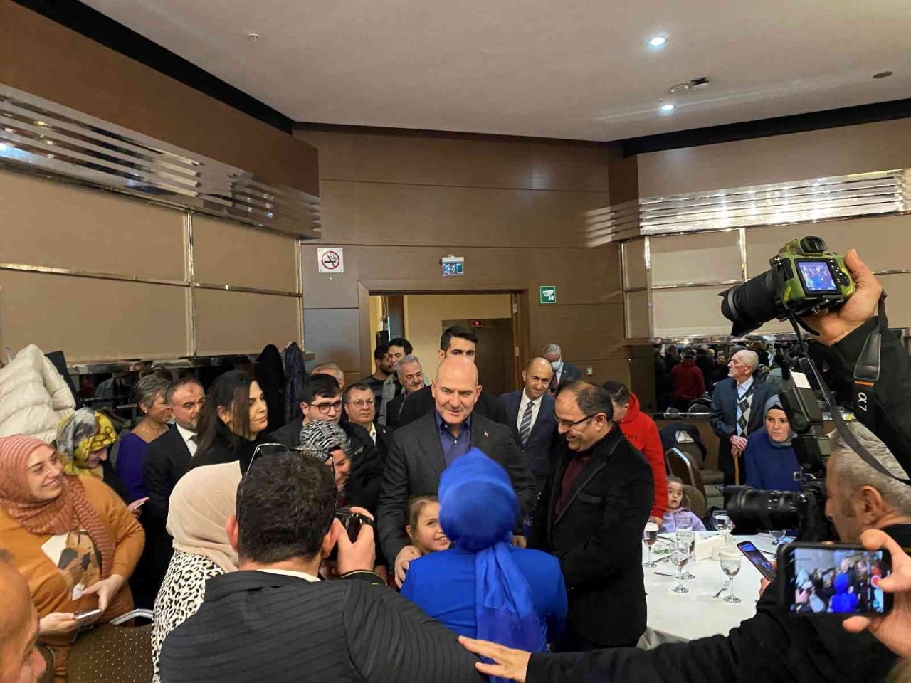 Bakan Soylu, engelli vatandaşlar ve aileleriyle bir araya geldi