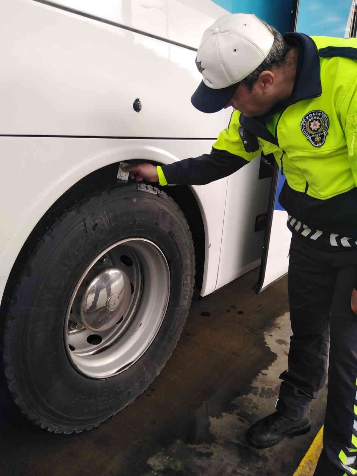Muğla’da kış lastiği uygulaması başladı