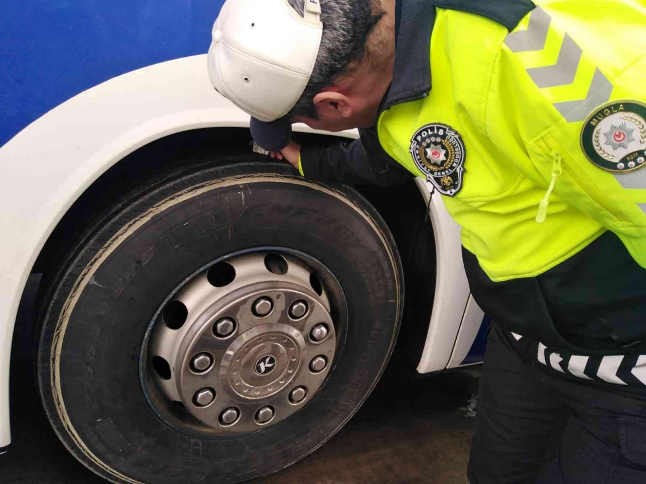 Muğla’da kış lastiği uygulaması başladı
