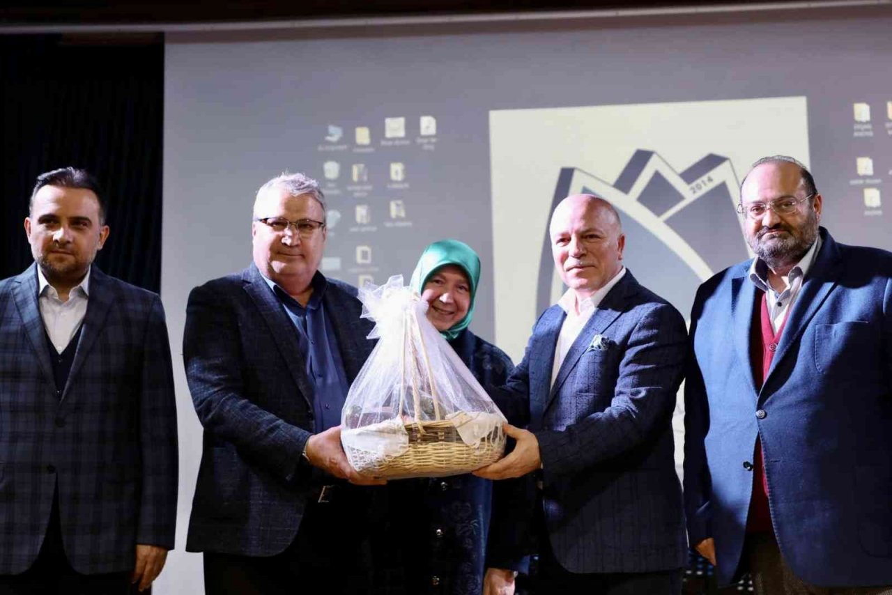 Başkan Çerçi’ye ‘Fahri Hemşehrilik Beratı’ verildi