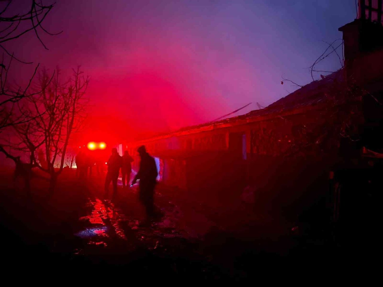 Depoda çıkan yangın korkuttu