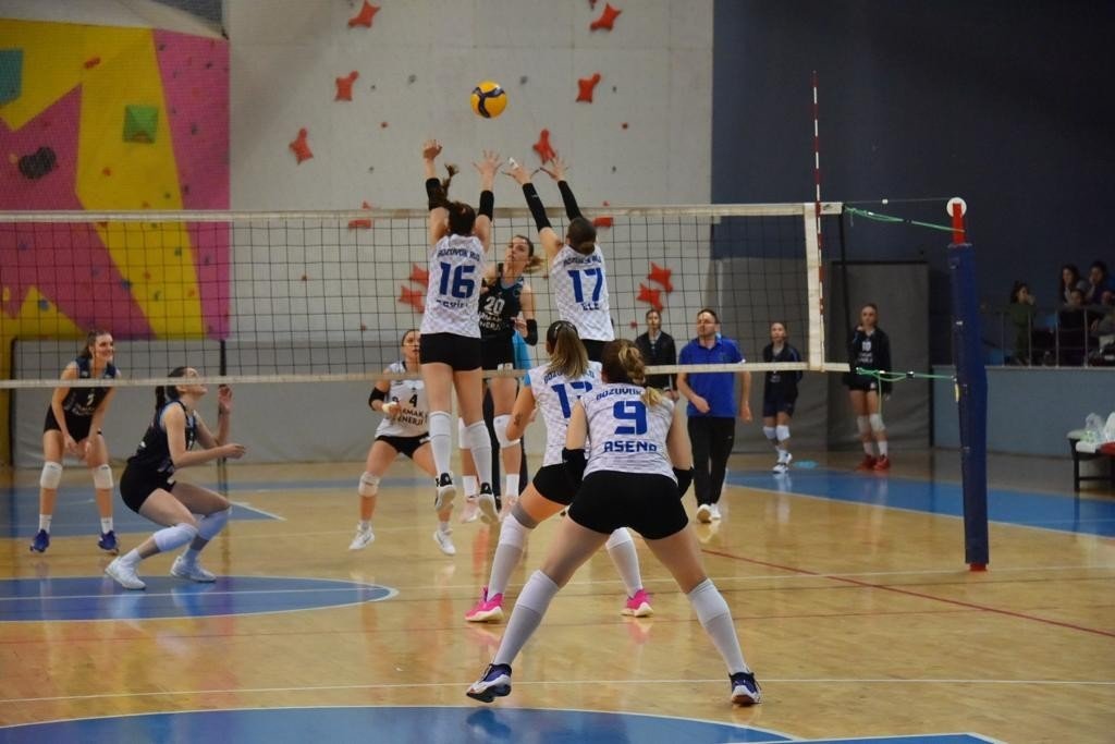 Bozüyük Belediyesi Eğitim ve Spor Kulübü ligin ilk yarısını namağlup tamamladı