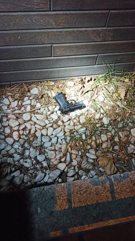 Polisten kaçan şüpheliler 4 otomobile çarparak durabildi