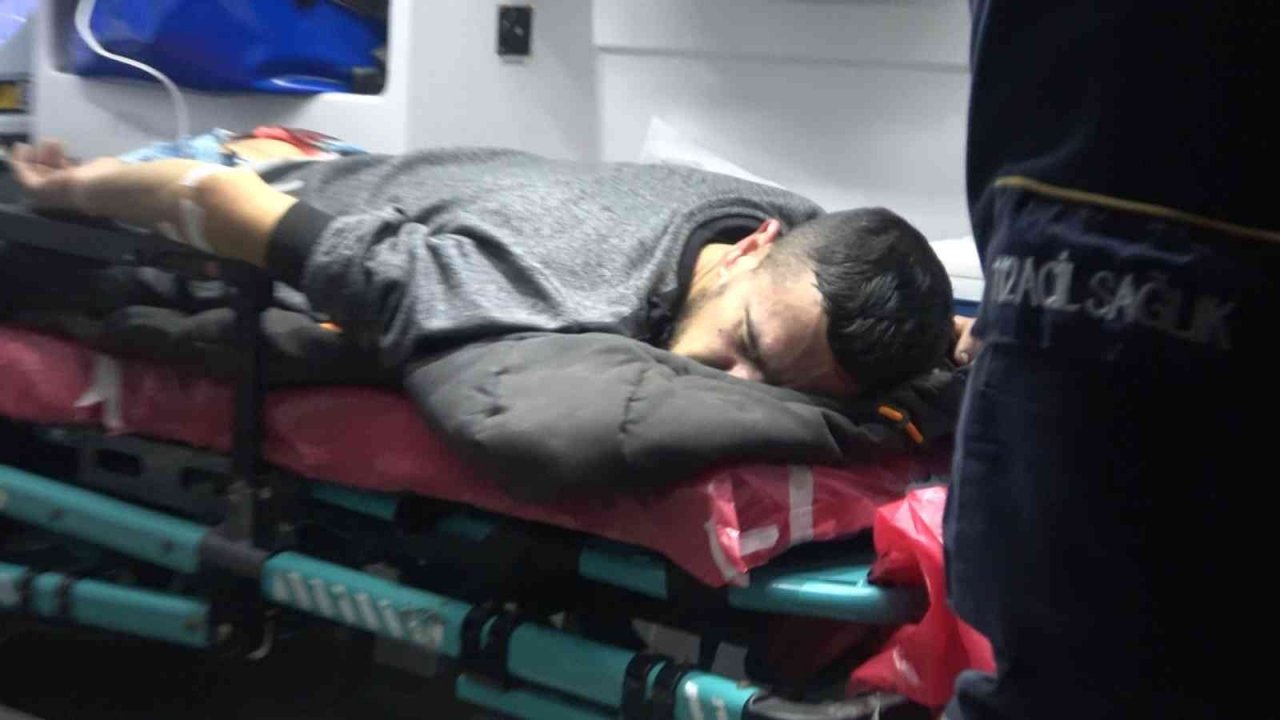 Bursa’da hem darp edildi, hem silahla vuruldu