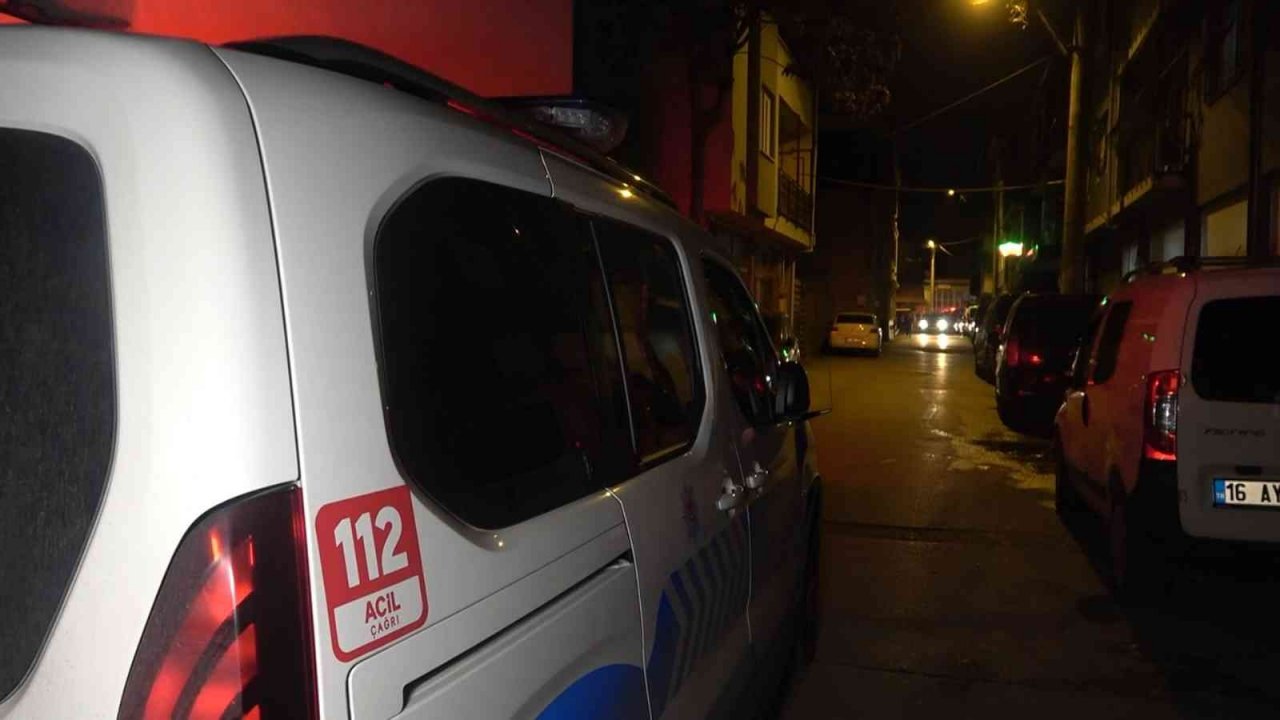 Bursa’da hem darp edildi, hem silahla vuruldu