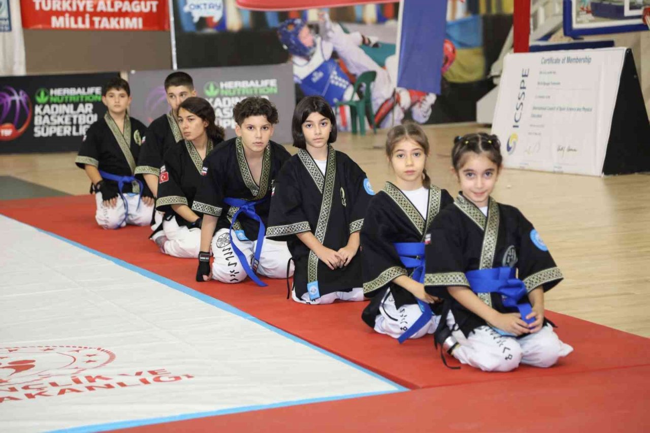 Alpagut rüzgarı Bursa’da esti