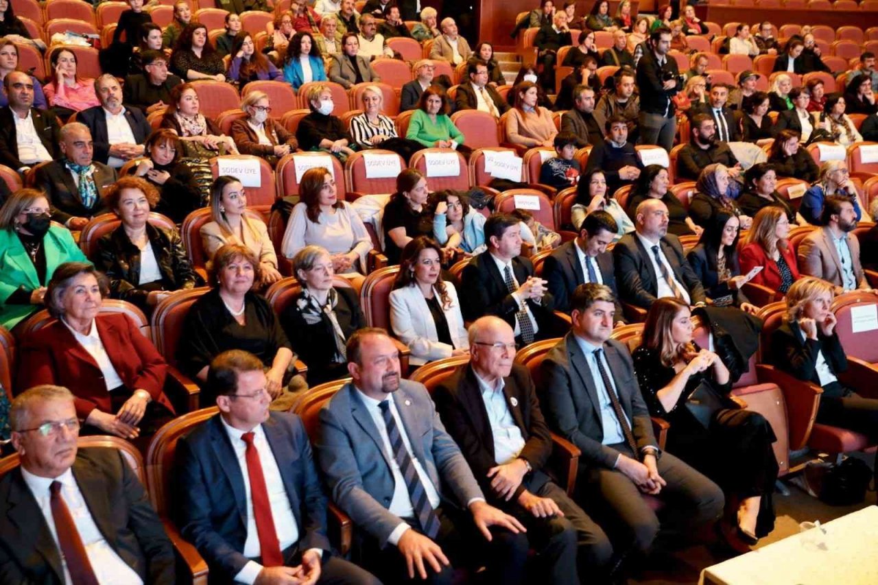 Çiğli Belediyesinin kadınlara özel projesine ödül