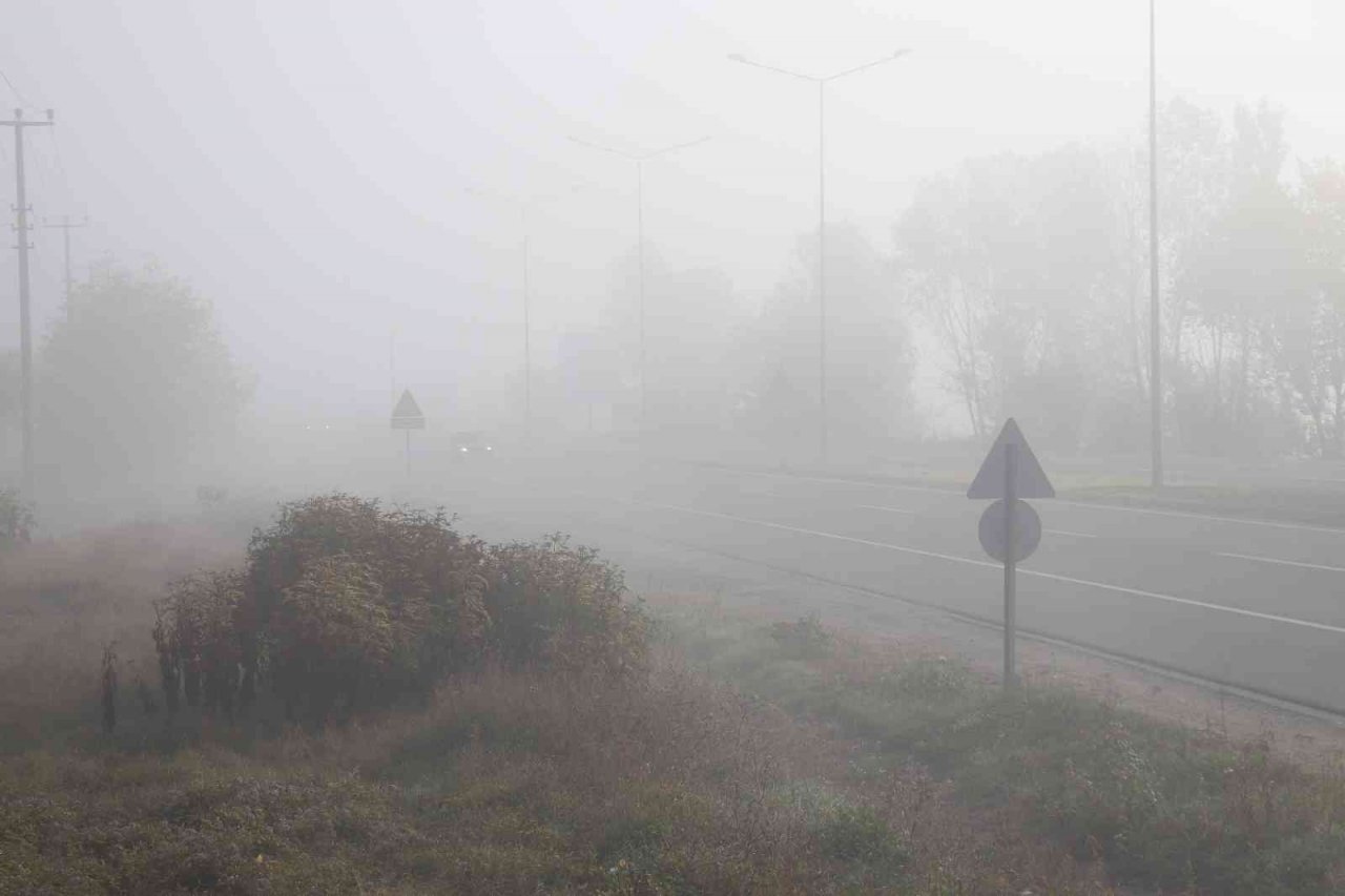 Denizli’nin yüksek kesimleri sise büründü