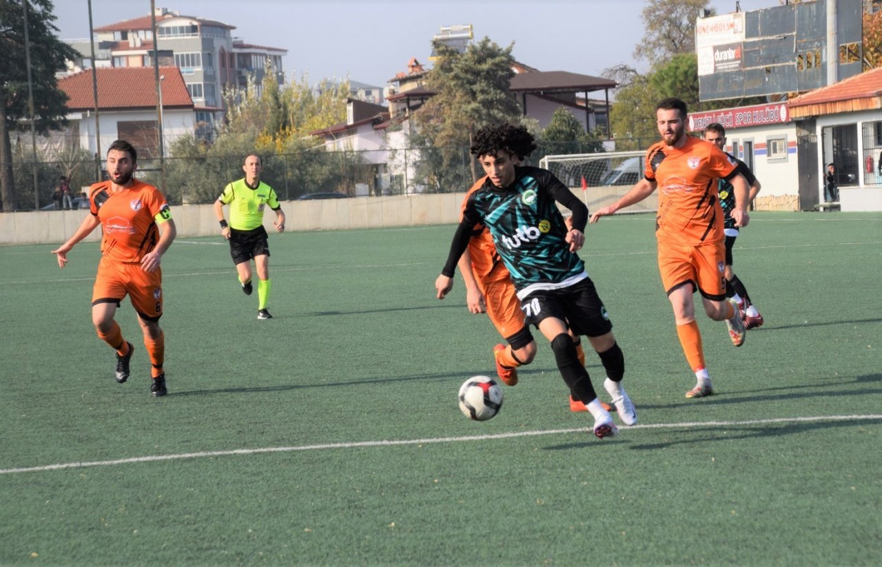 Yeşil Çivril Belediyespor yenilmezlik unvanını koruyor