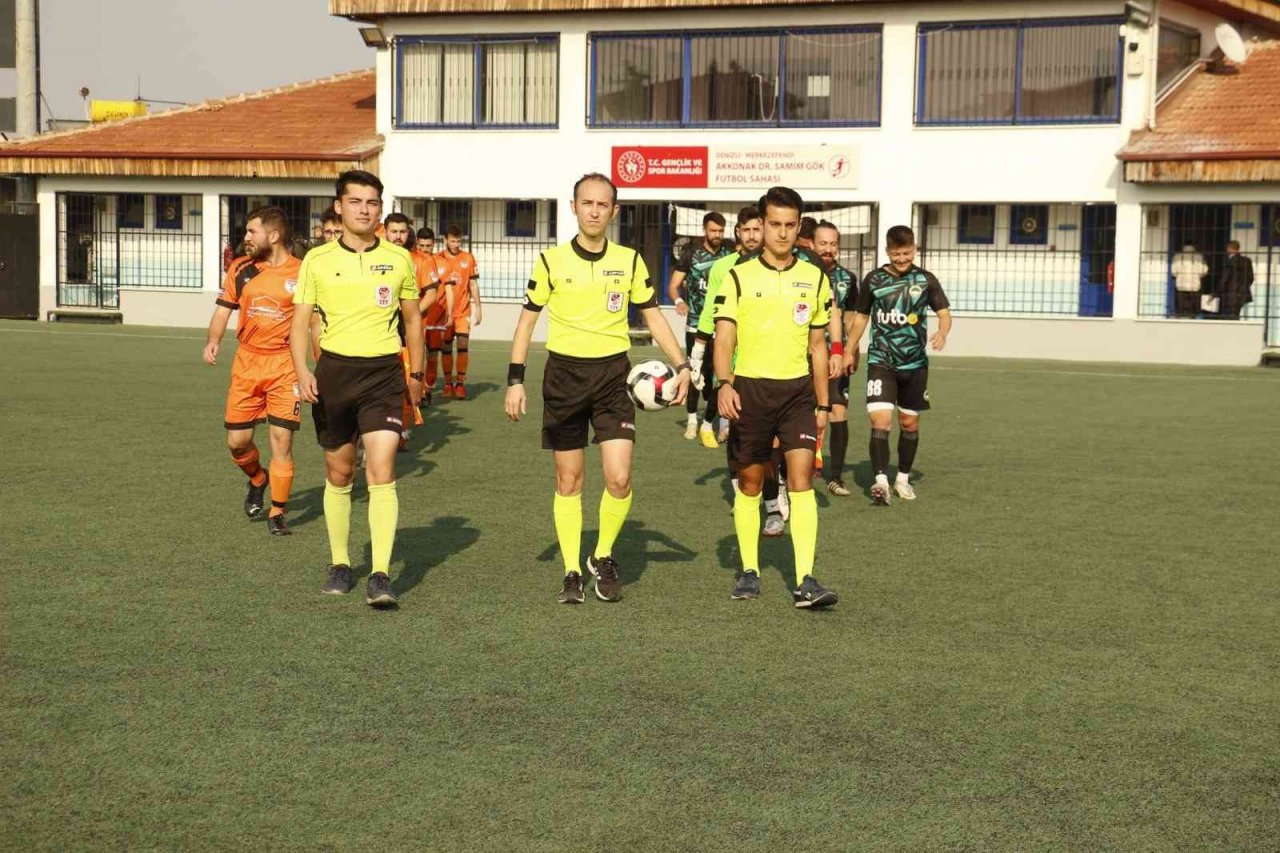 Yeşil Çivril Belediyespor yenilmezlik unvanını koruyor