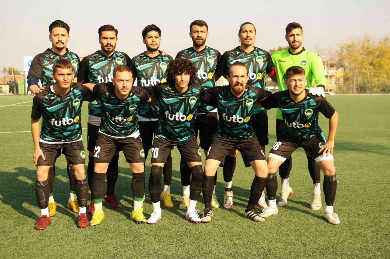 Yeşil Çivril Belediyespor yenilmezlik unvanını koruyor