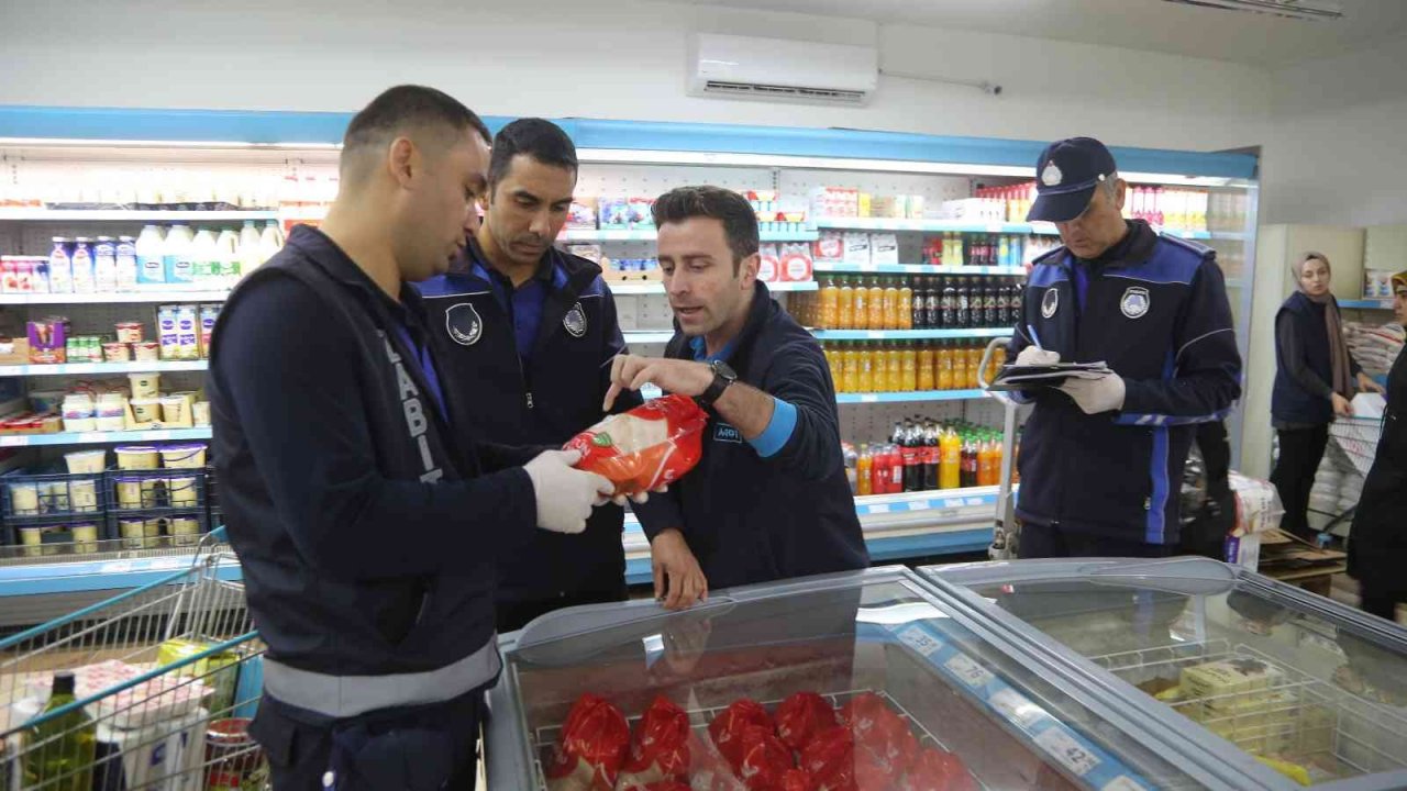 Develi’de zabıta ekiplerinden ‘fiyat denetimi’