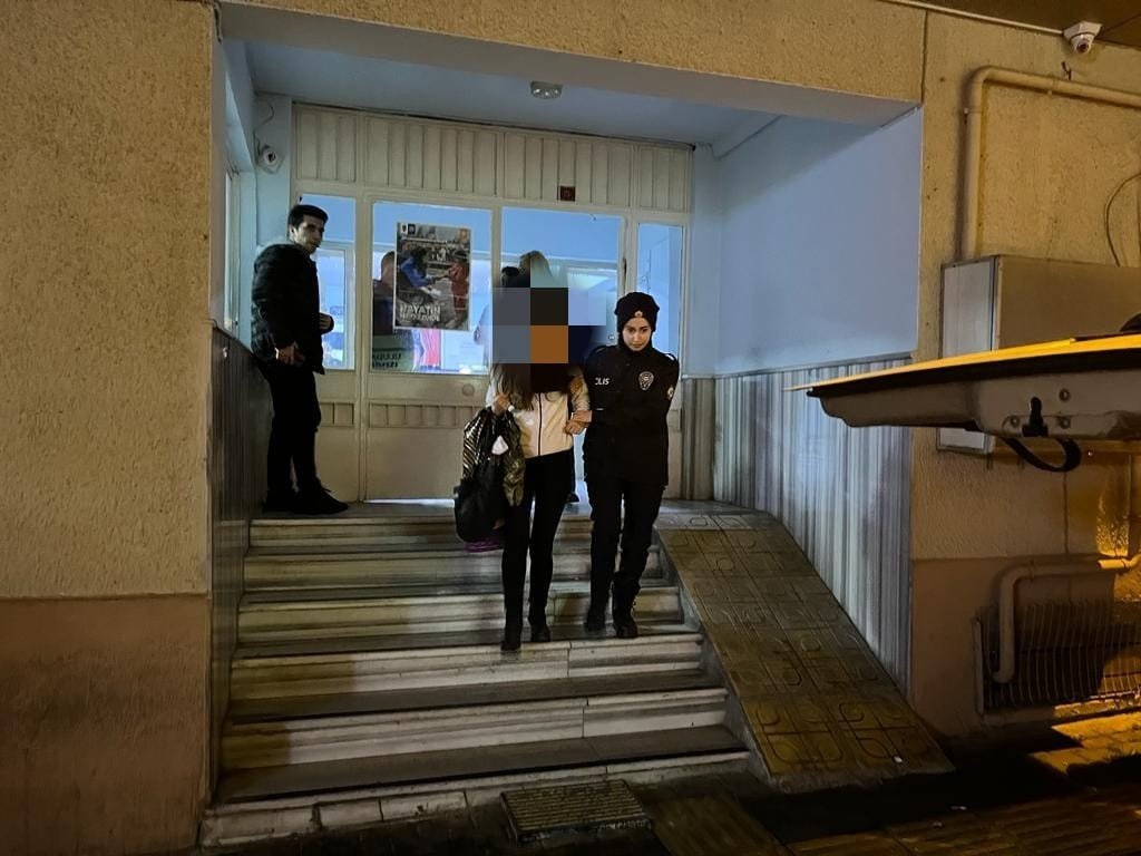 Uyuşturucu operasyonunda biri kadın 2 tutuklu