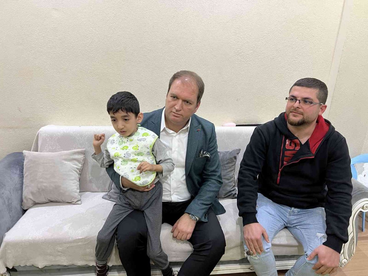 Esenyurt’ta engelli çocuk, puseti çok yer kapladığı için dolmuşa alınmadı