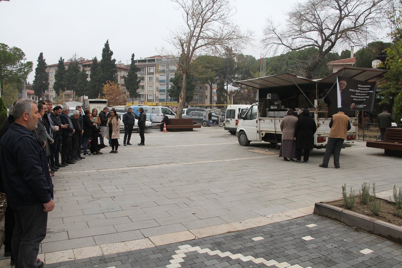 MHP’li Öner için Kula’da lokma hayrı düzenlendi