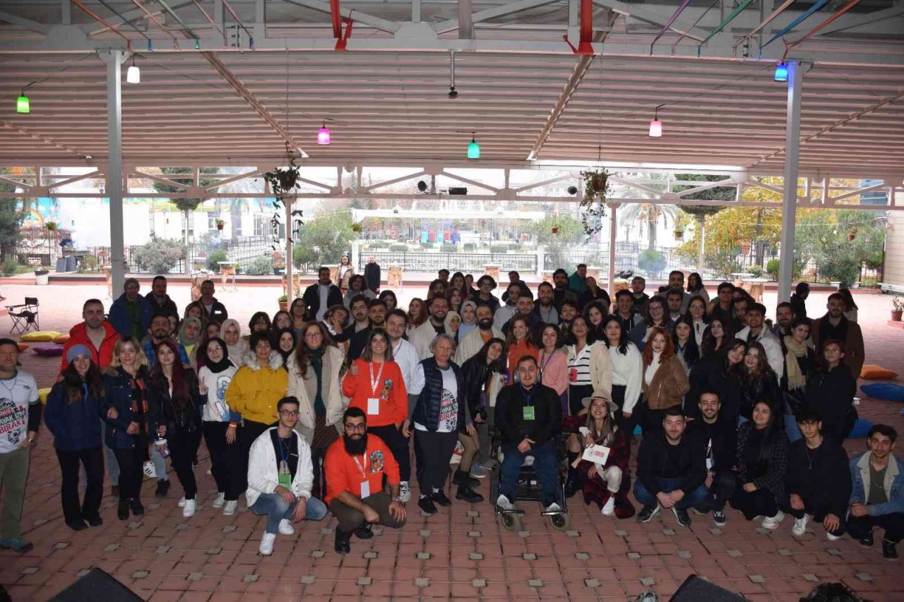 Gemlik’te gençler Gönüllülük Festivali’nde bir araya geldi