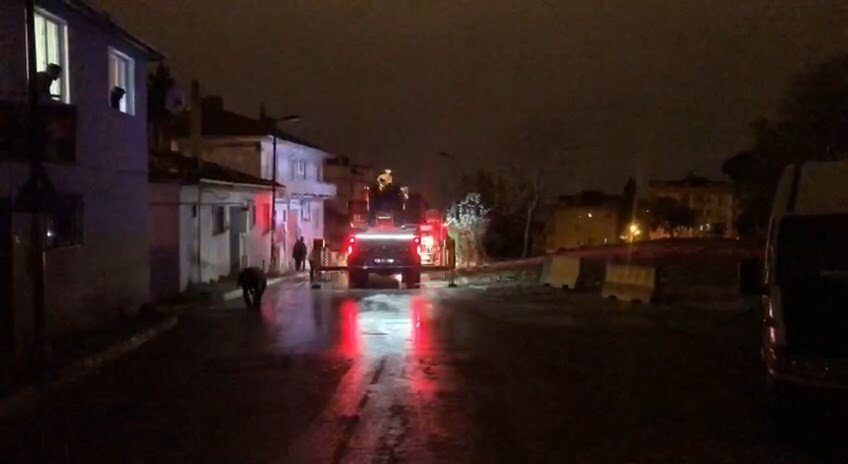Pendik’te metruk binada korkutan yangın