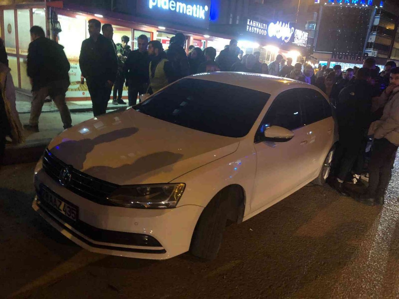 Yayaya çarpan otomobil sürücüsü 141 promil alkollü çıktı