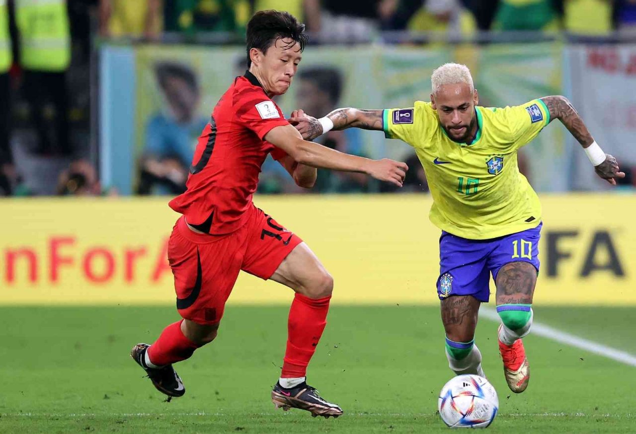 Brezilya, çeyrek final biletini 4 golle aldı