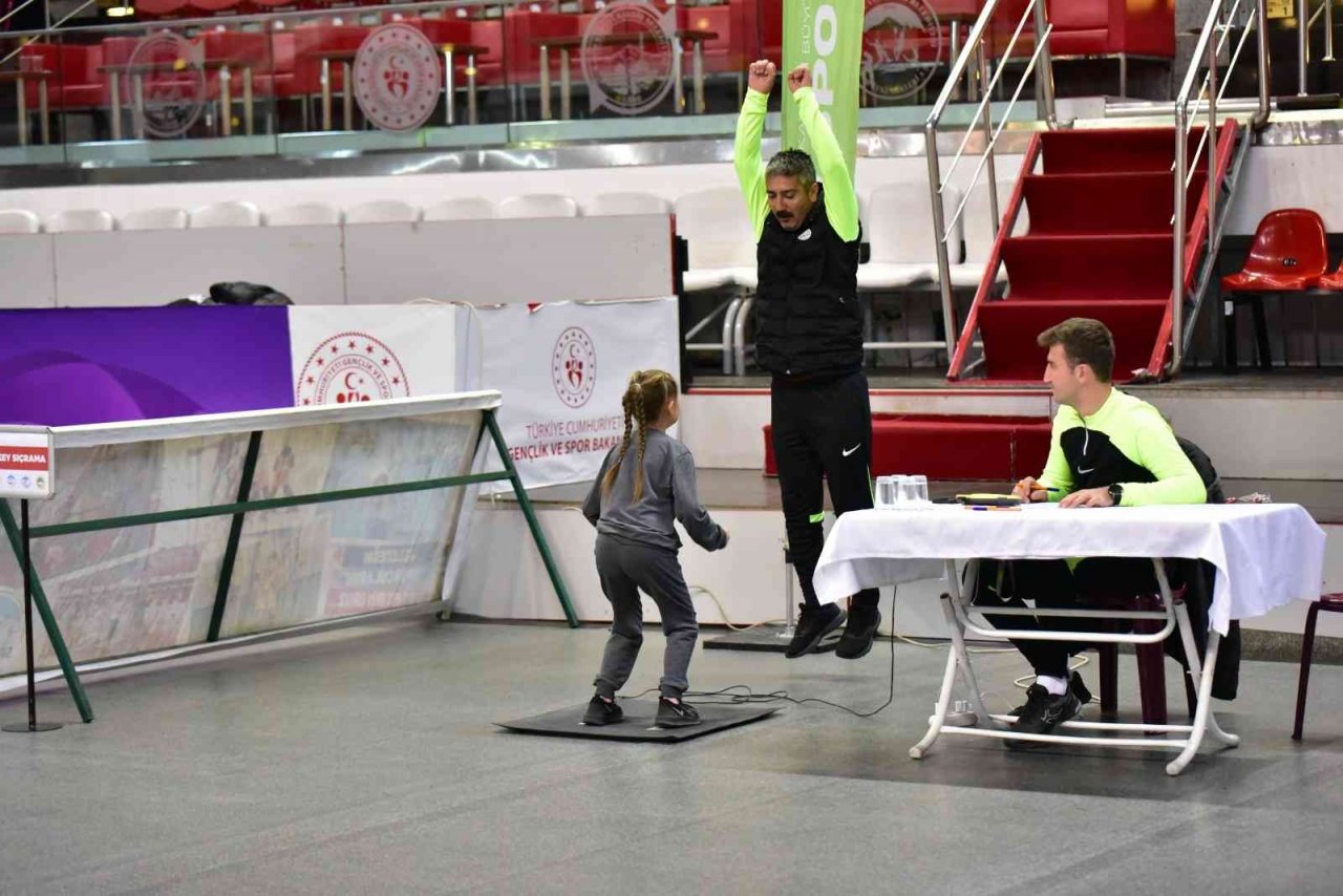 Büyükşehir’in yetenek testine 220 çocuk katıldı