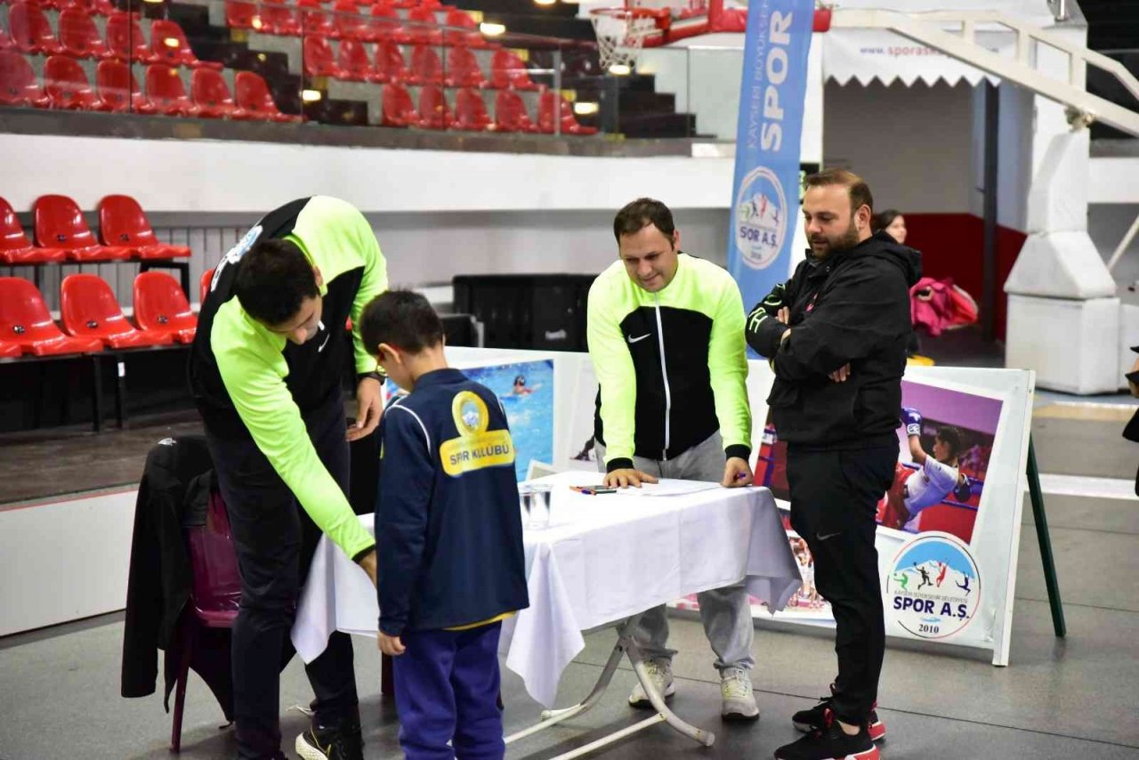 Büyükşehir’in yetenek testine 220 çocuk katıldı