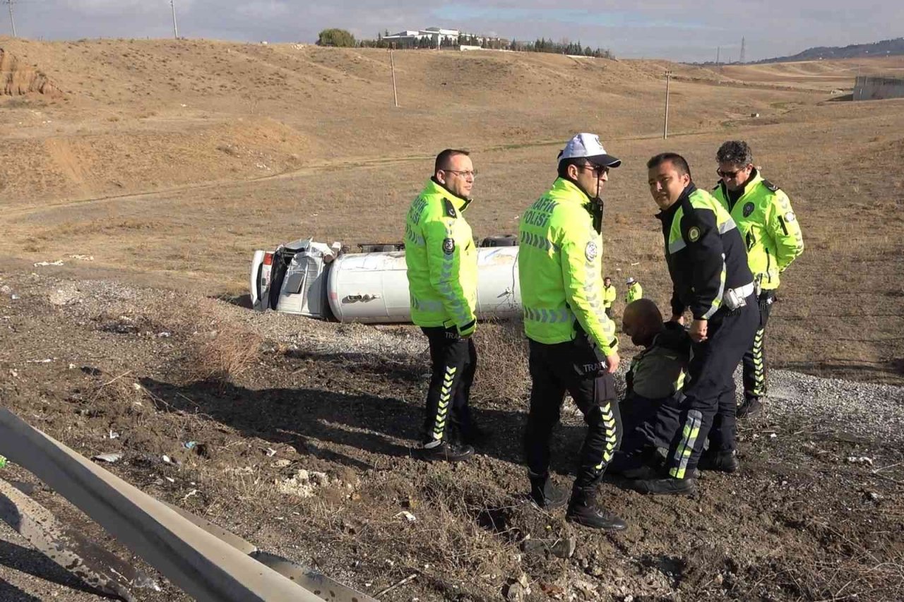 Kırıkkale’de LPG yüklü tanker devrildi: Sürücü hayatını kaybetti