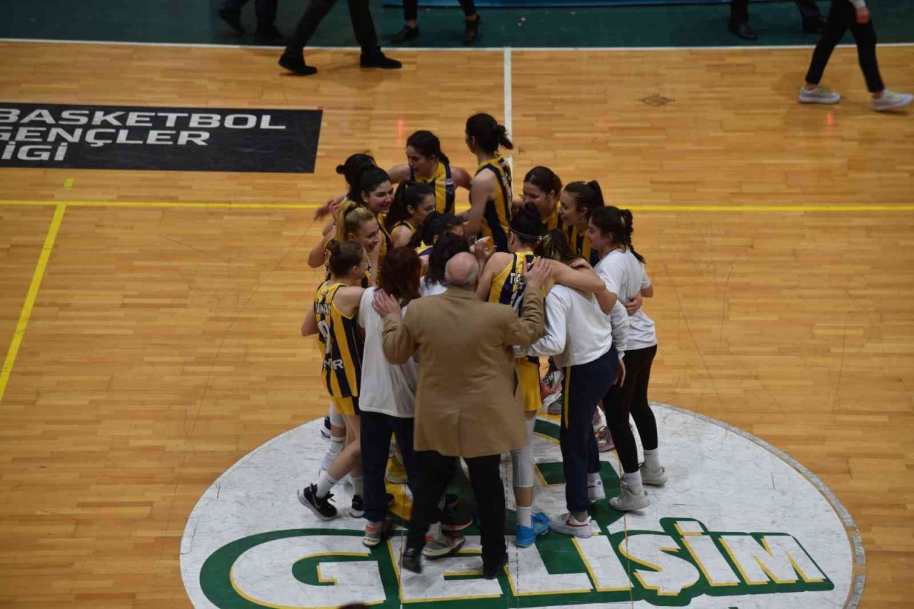 Menemen, İzmir Büyükşehir’i mağlup etti