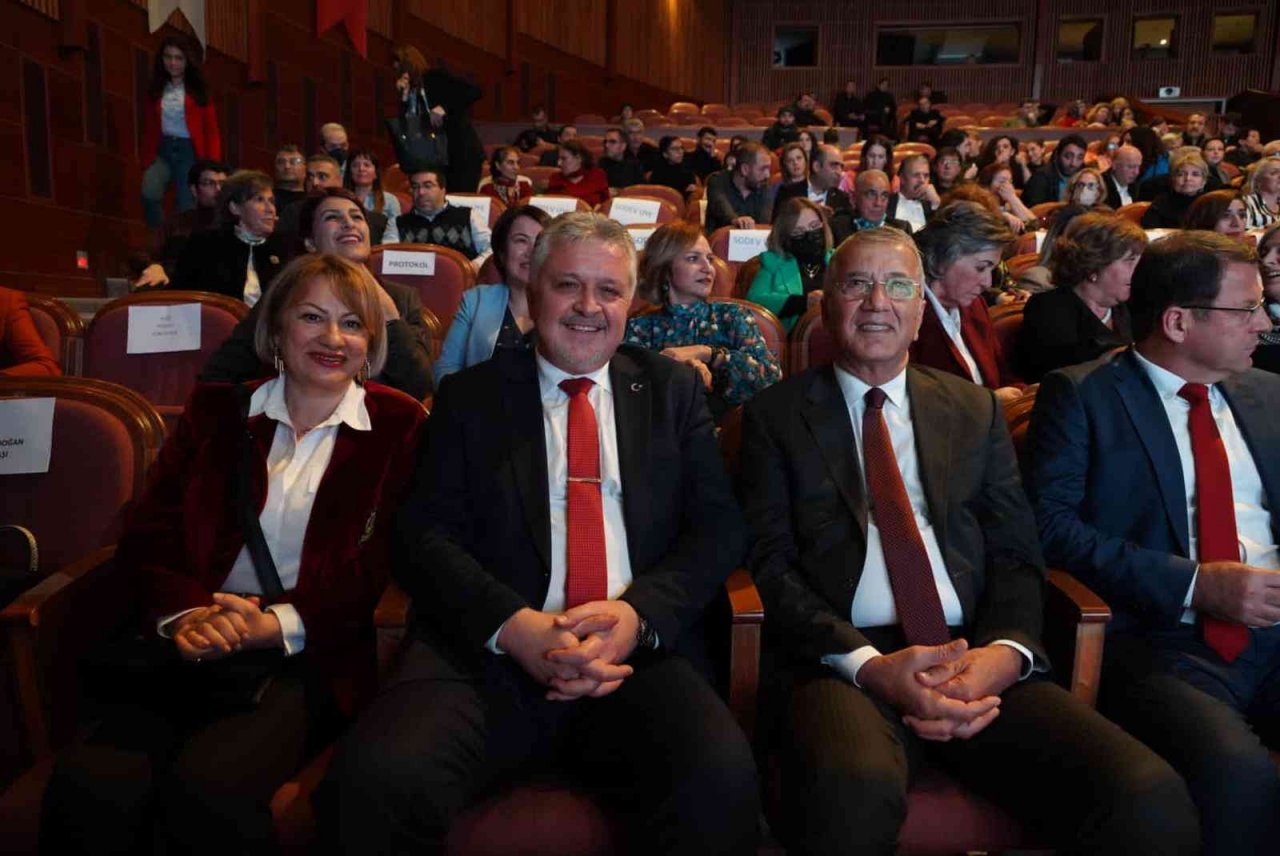 Mezitli Belediyesine ’Cinsiyet Eşitlikçi Dönüşüm Ödülü’