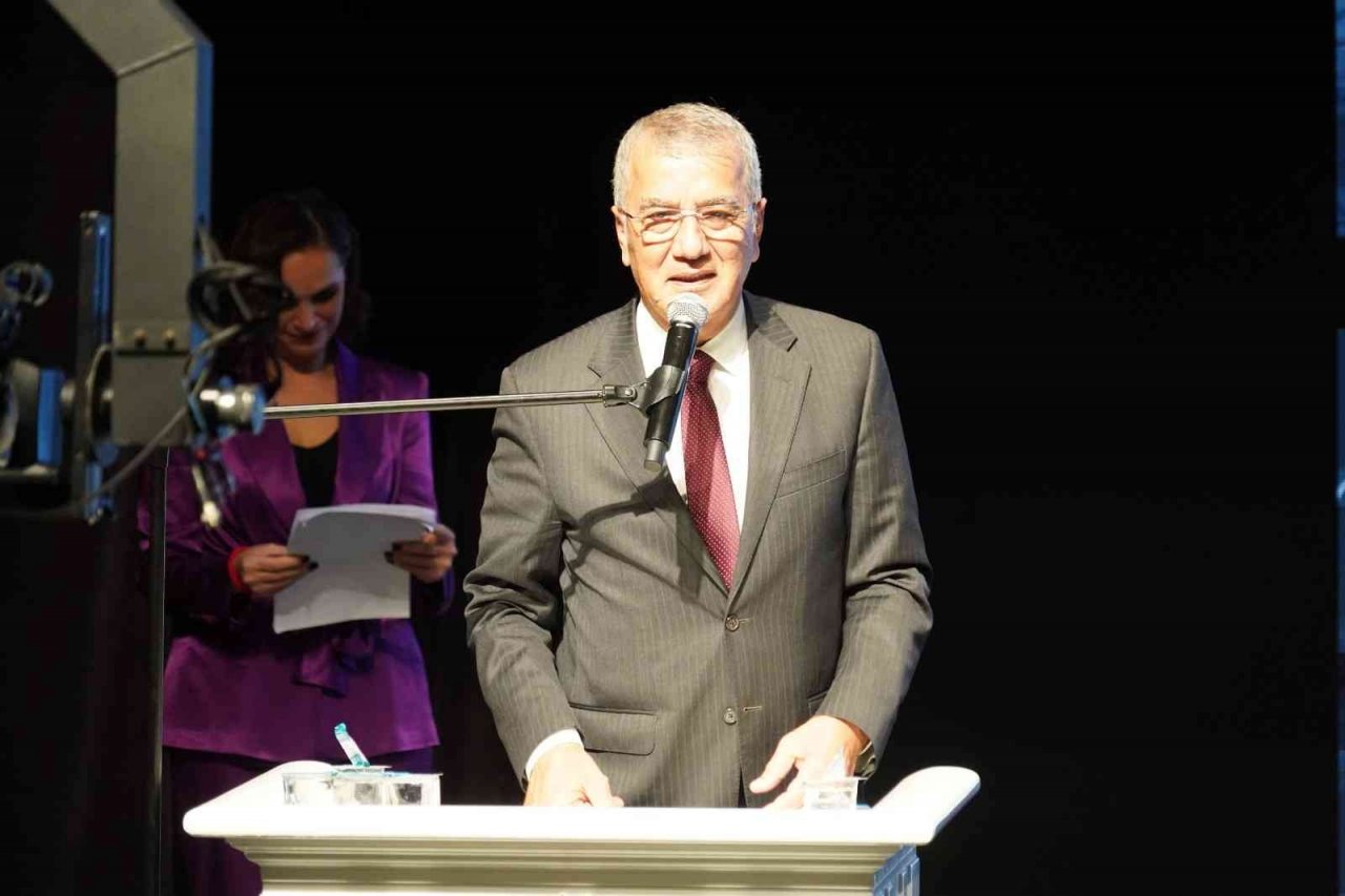 Mezitli Belediyesine ’Cinsiyet Eşitlikçi Dönüşüm Ödülü’