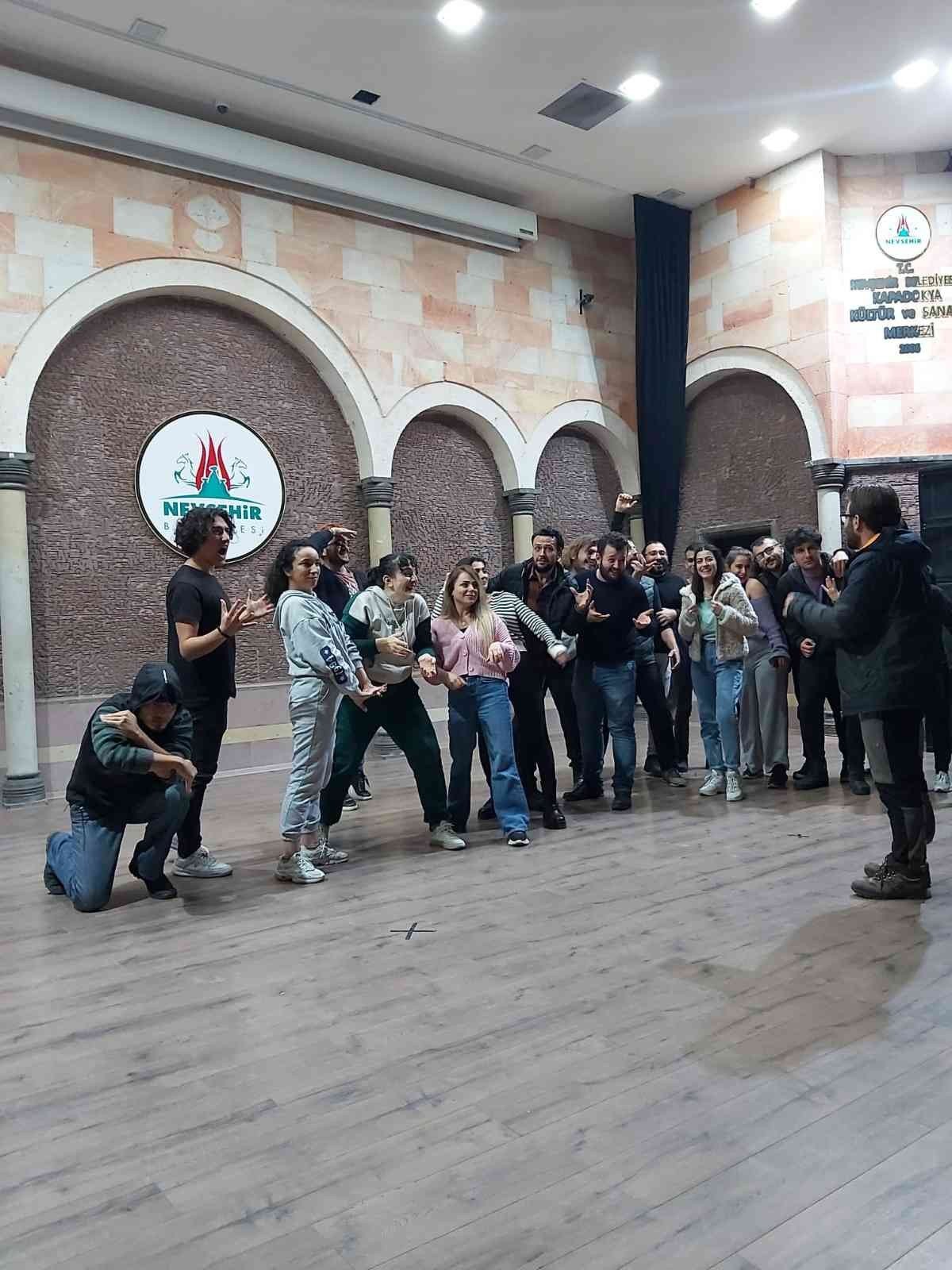 Şehir Tiyatrosu yeni yılda üç yeni oyun sahneleyecek