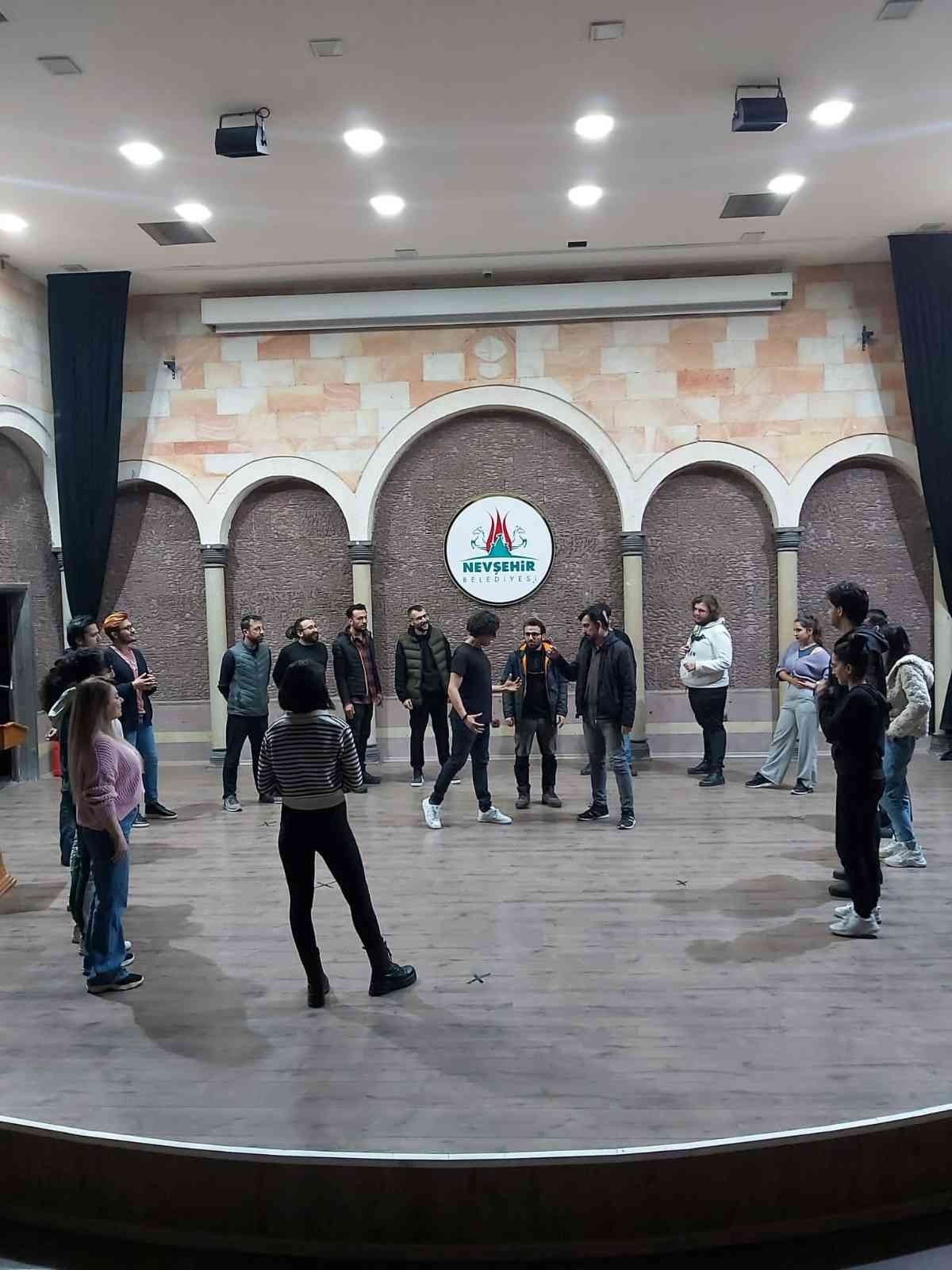 Şehir Tiyatrosu yeni yılda üç yeni oyun sahneleyecek