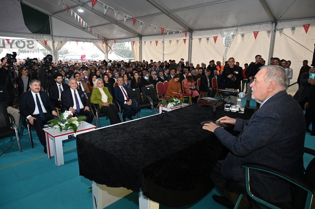 Osmaniye’de Kitap Fuarı 100 binin üzerinde ziyaretçi ağırladı