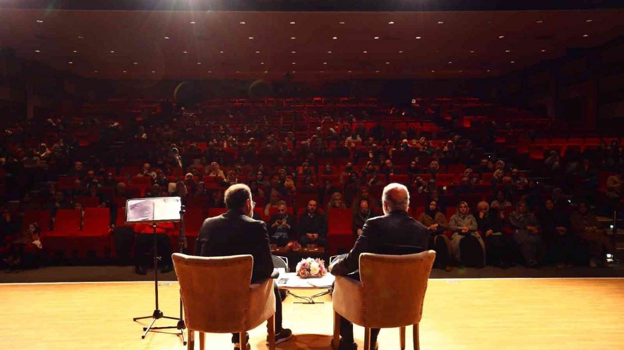 Başakşehir’de Hz. Mevlana konuşuldu