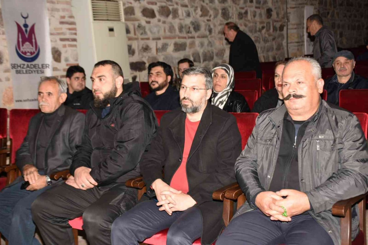 Manisa’da ’Yiğitbaşı Veli Hazretleri Devrinde Şehzadeler Şehri Manisa’ programı düzenlendi